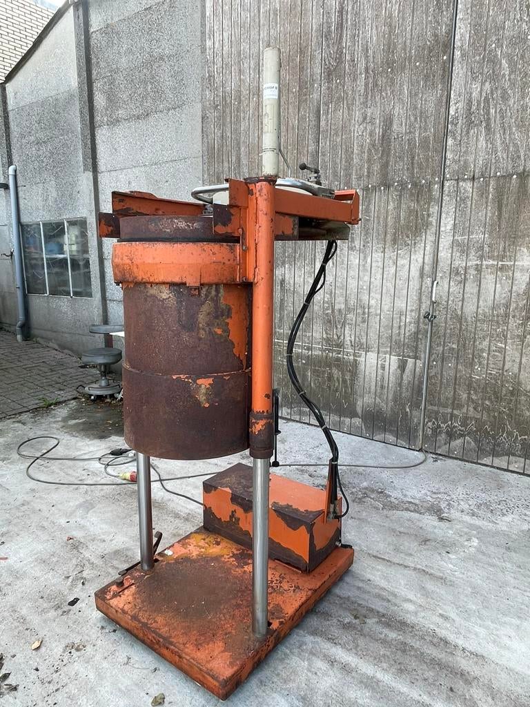 Afvalpers/ vuilnispers, Doe-het-zelf en Bouw, Ophalen, Gebruikt