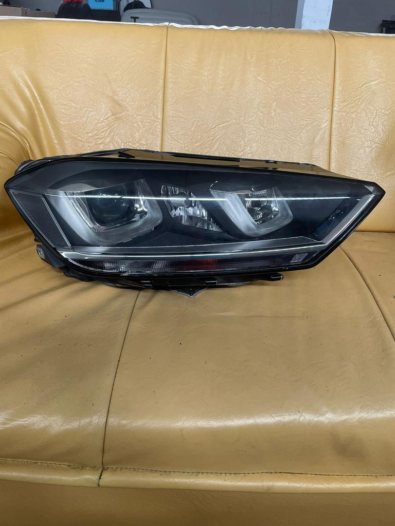 VW GOLF VII SPORTSVAN XENON LED droite, Enlèvement