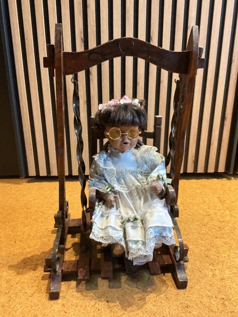 Porseleinen pop, Enlèvement, Comme neuf, Poupée