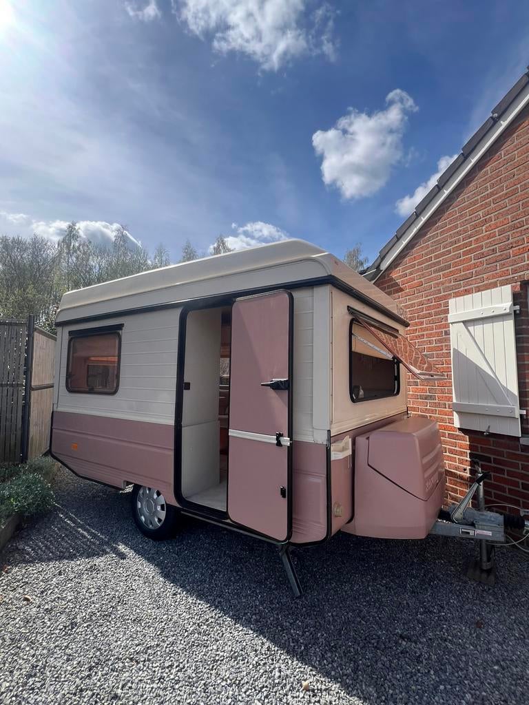 Caravane -750 kg rapido, Caravanes & Camping, Caravanes, Particulier, jusqu'à 3, jusqu'à 500 kg, Rapido, Enlèvement