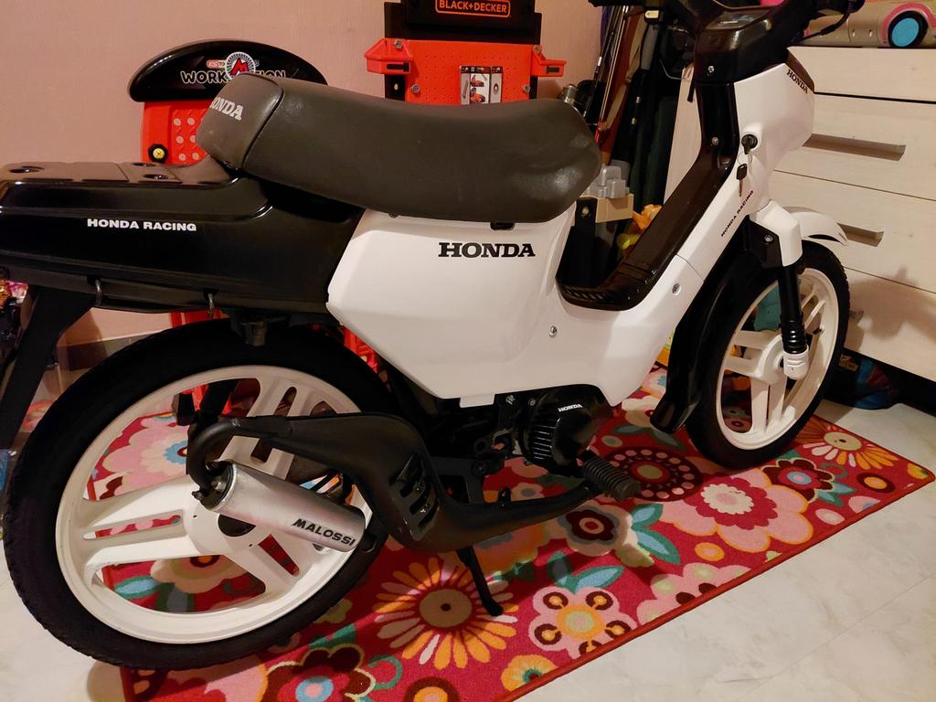Honda wallaroo a kl zeer mooie staat!!, Fietsen en Brommers, Brommers | Honda, Ophalen, Zo goed als nieuw
