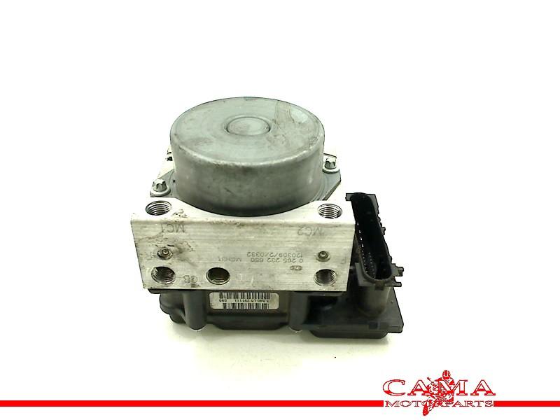 BLOC ABS (FREINS ANTI-BLOCAGE) Honda, Dhr. S. di Majo, Utilisé, Info@cama-motorparts.nl, P.J. Troelstraweg 8 8
3144 CX  MAASSLUIS, NL