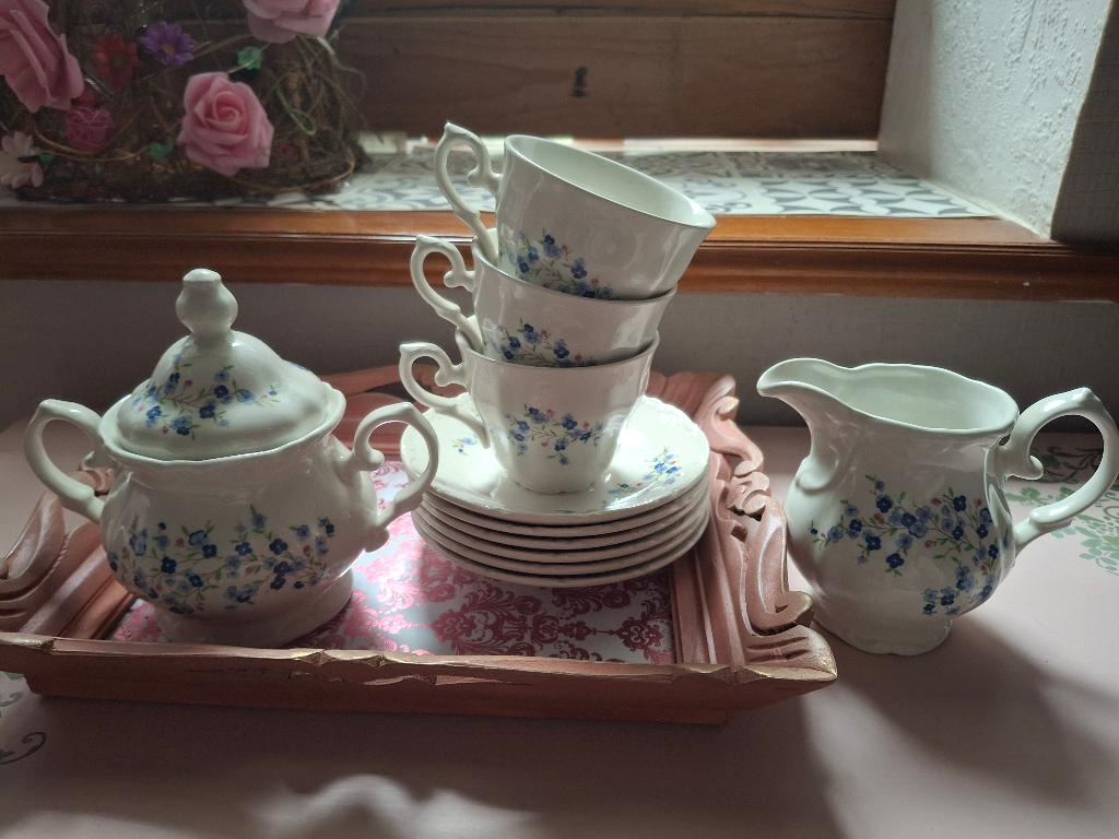 Leuk servies blauw porcelein, Ophalen