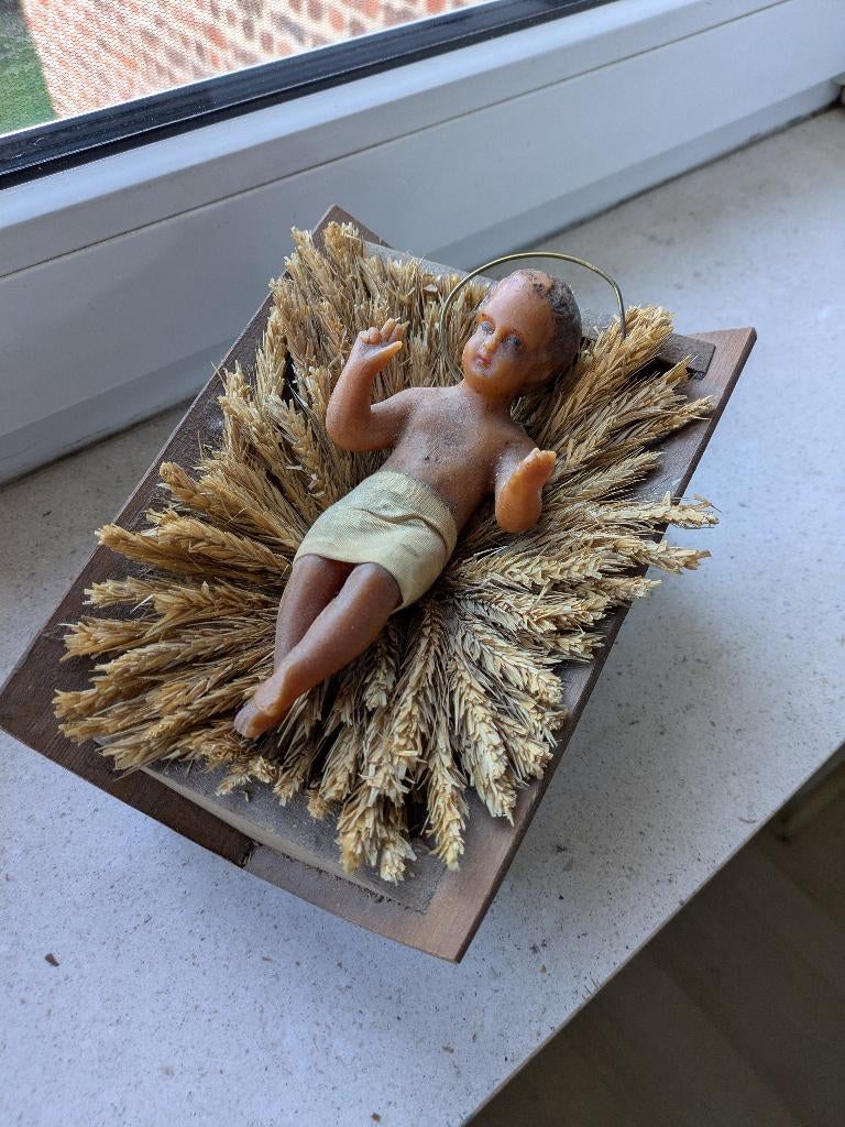 l'enfant Jésus en sire sur son lit de paille 1940/50, Antiquités & Art, Enlèvement