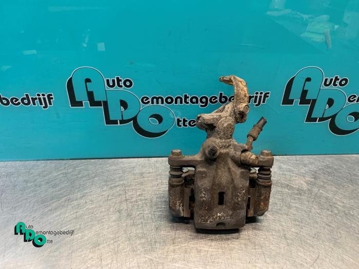 Remklauw (Tang) rechts-achter van een Mazda RX-8 (RX-8 03-), Gebruikt, -, -, Ophalen of Verzenden