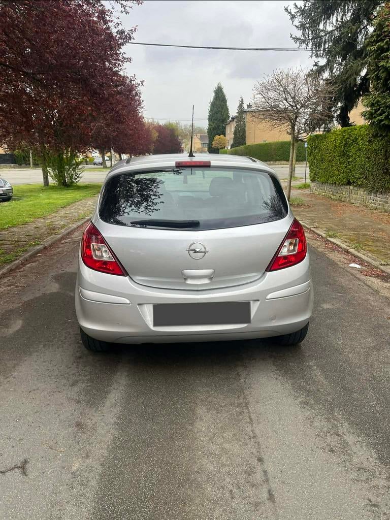 Opel corsa 1.3 diesel pret à immatriculer, Auto's, Stof, Bedrijf, Euro 4, Zilver of Grijs