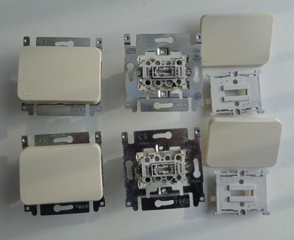 Niko drukknoppen 7000 PR20 crème, Enlèvement ou Envoi, Neuf, Interrupteur