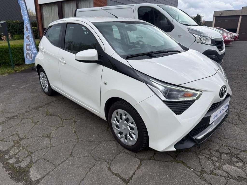 Toyota Aygo x CAMERA (année de construction 2021), Autos, Toyota, Achat, 998 cm³, Euro 6, Entreprise
