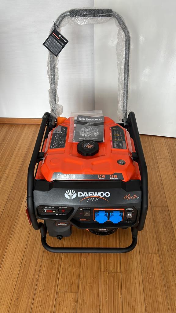 Daewoo GDAX4050, Doe-het-zelf en Bouw, Aggregaten, Ophalen of Verzenden, Zo goed als nieuw
