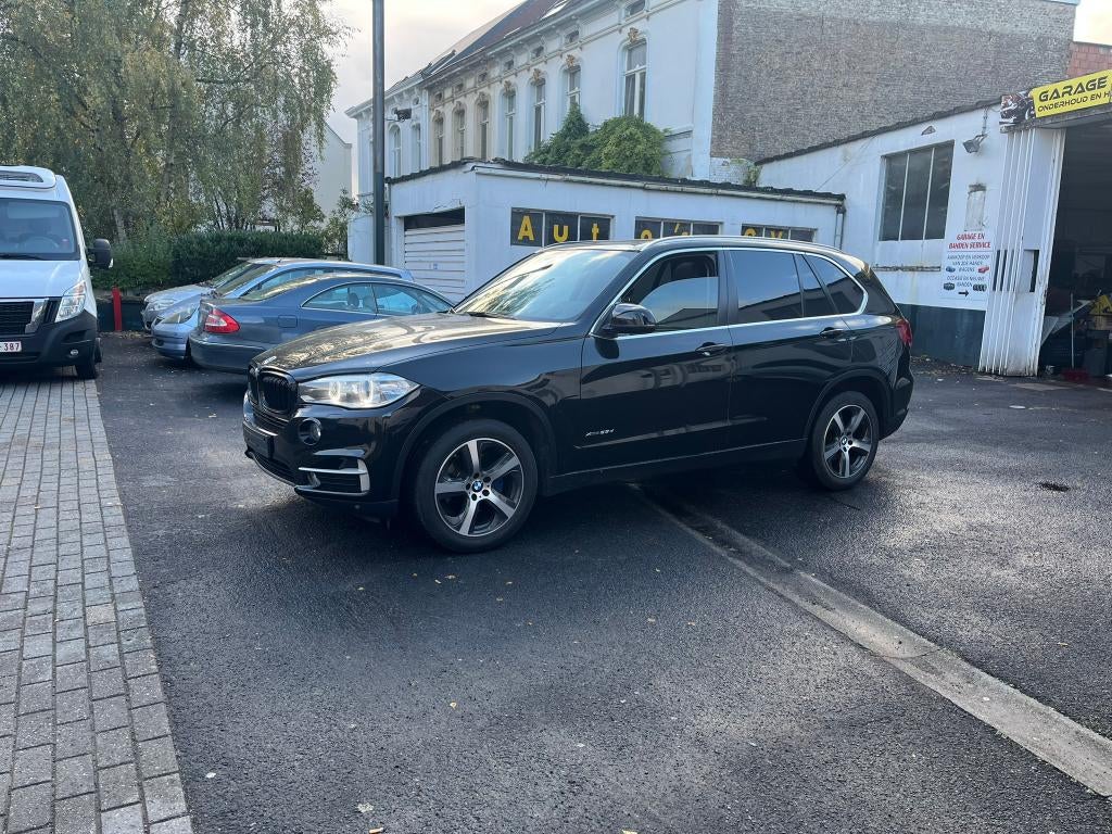 BMW X5 xDrive 25d Lounge | 2016 | Euro 6 | 230 PK, Auto's, Automaat, Parkeersensor, Bedrijf, Diesel