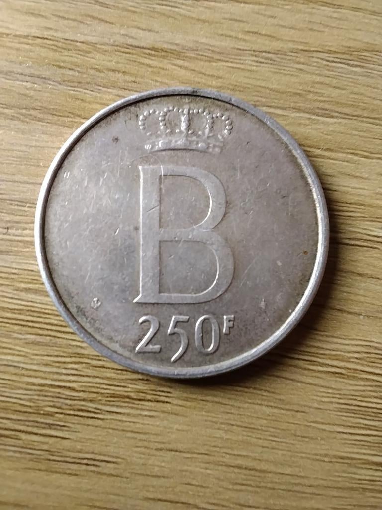 Pièce 250 francs Belgique -  argent - version en français, Timbres & Monnaies, Enlèvement ou Envoi, Argent