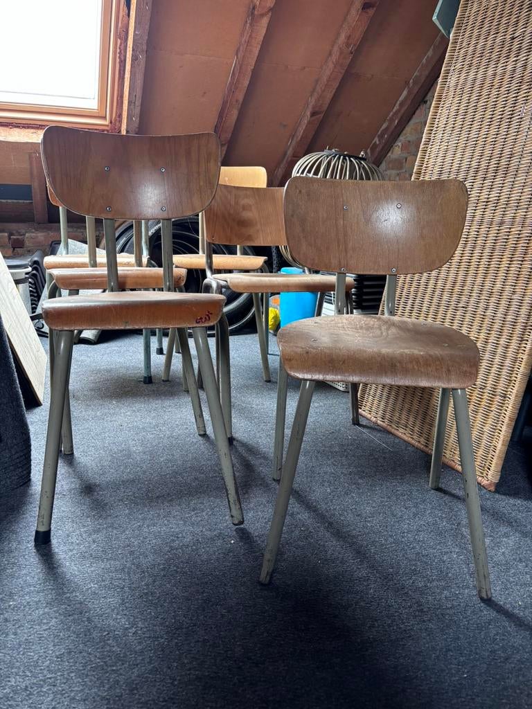 Vintage schoolstoelen, Ophalen, Zo goed als nieuw
