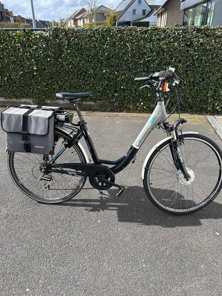 Dames fiets, Fietsen en Brommers, Ophalen, Gebruikt, Overige merken, Versnellingen