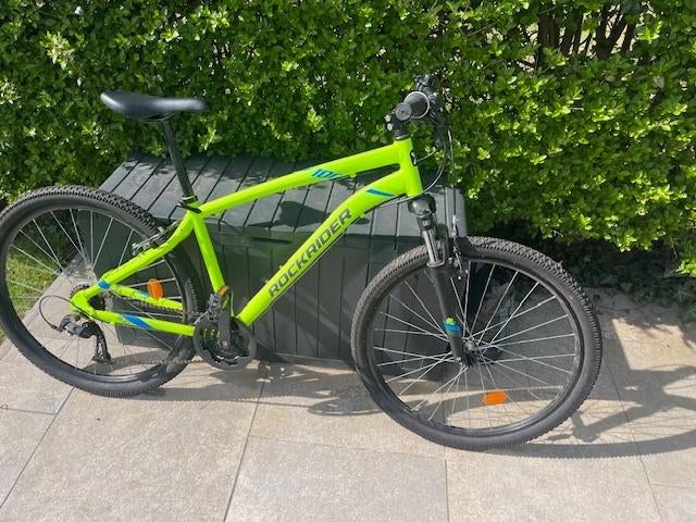 Fiets VTT Rockrider Decathlon ST100 — maat M — 27,5 inch, Fietsen en Brommers, Fietsen | Mountainbikes en ATB, Ophalen, Zo goed als nieuw