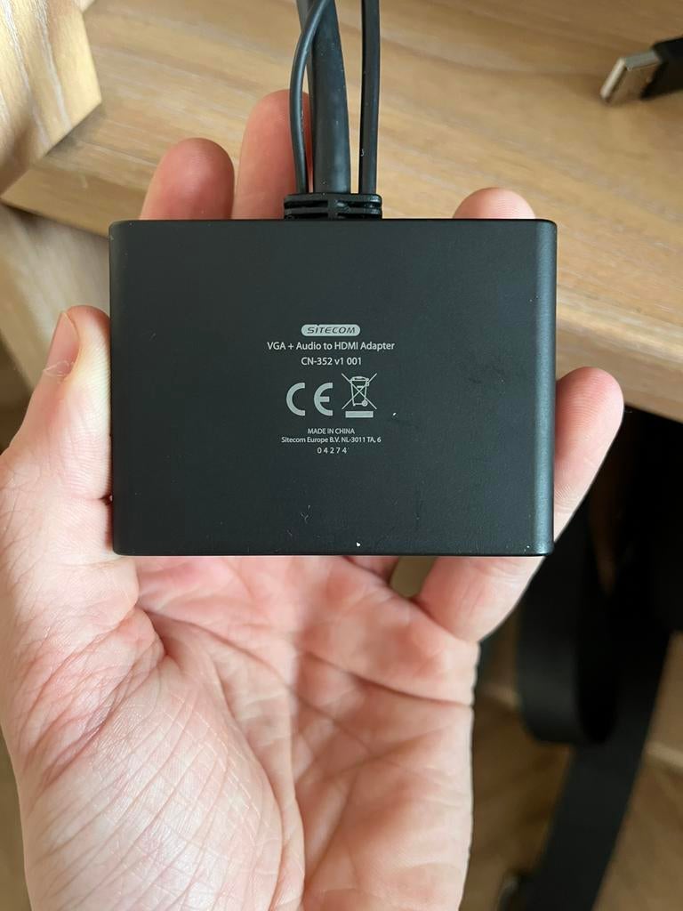 Actieve VGA naar HDMI Adapter (met Audio en USB-voeding)., Ophalen, Zo goed als nieuw