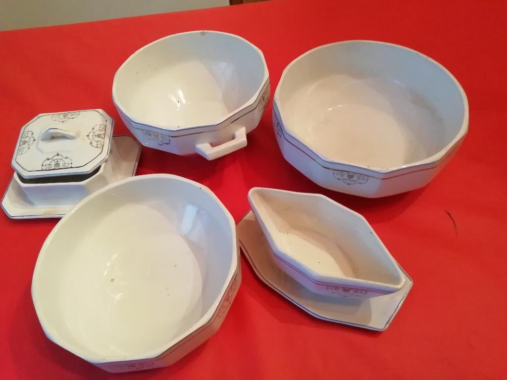 Ancienne vaisselle de la faiencerie de st ghislain., Enlèvement