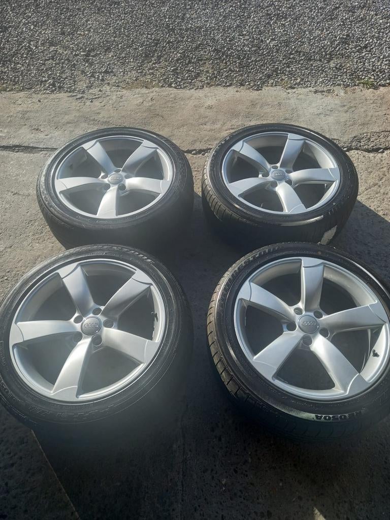 Audi A6 Rotor velgen 18 inch met zomerbanden, Auto diversen, Wieldoppen, Ophalen