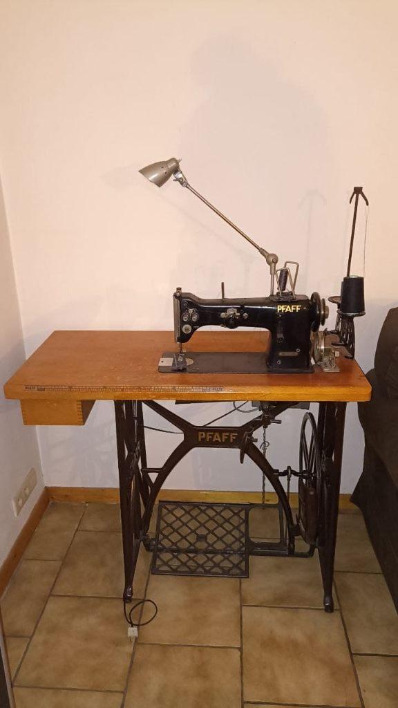 Ancienne machine à coudre industrielle, Antiquités & Art, Enlèvement