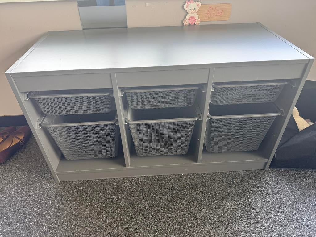 Ikea opberg kast, Huis en Inrichting, Ophalen, Zo goed als nieuw