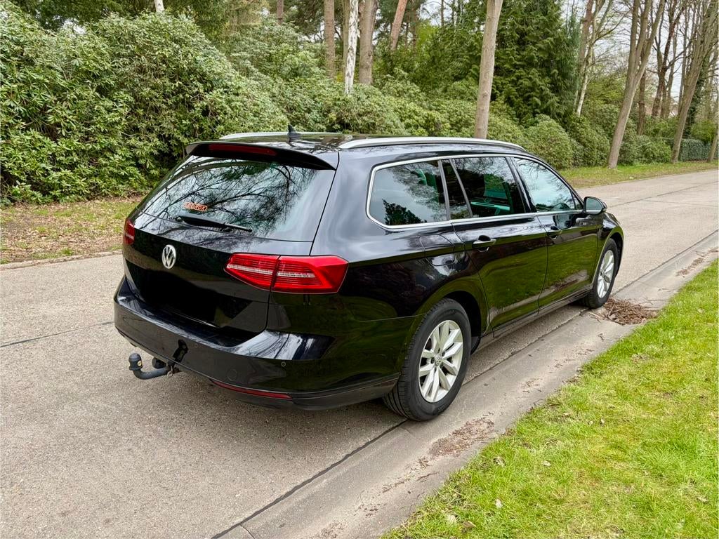 Volkswagen passat 1.6 Tdi Automaat Facelift, Auto's, Volkswagen, Automaat, Euro 6, Bedrijf, Achteruitrijcamera