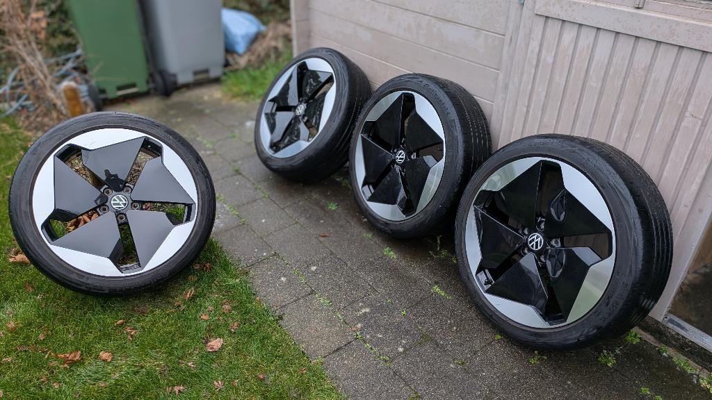 Velgenset + band, VW 20 inch Sanya, continental, Ophalen, Banden en Velgen, Personenwagen, 20 inch