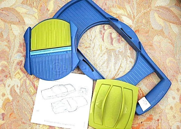 Tupperware : Pour émincer , couper en rondelles.., Enlèvement ou Envoi, Neuf, Bleu