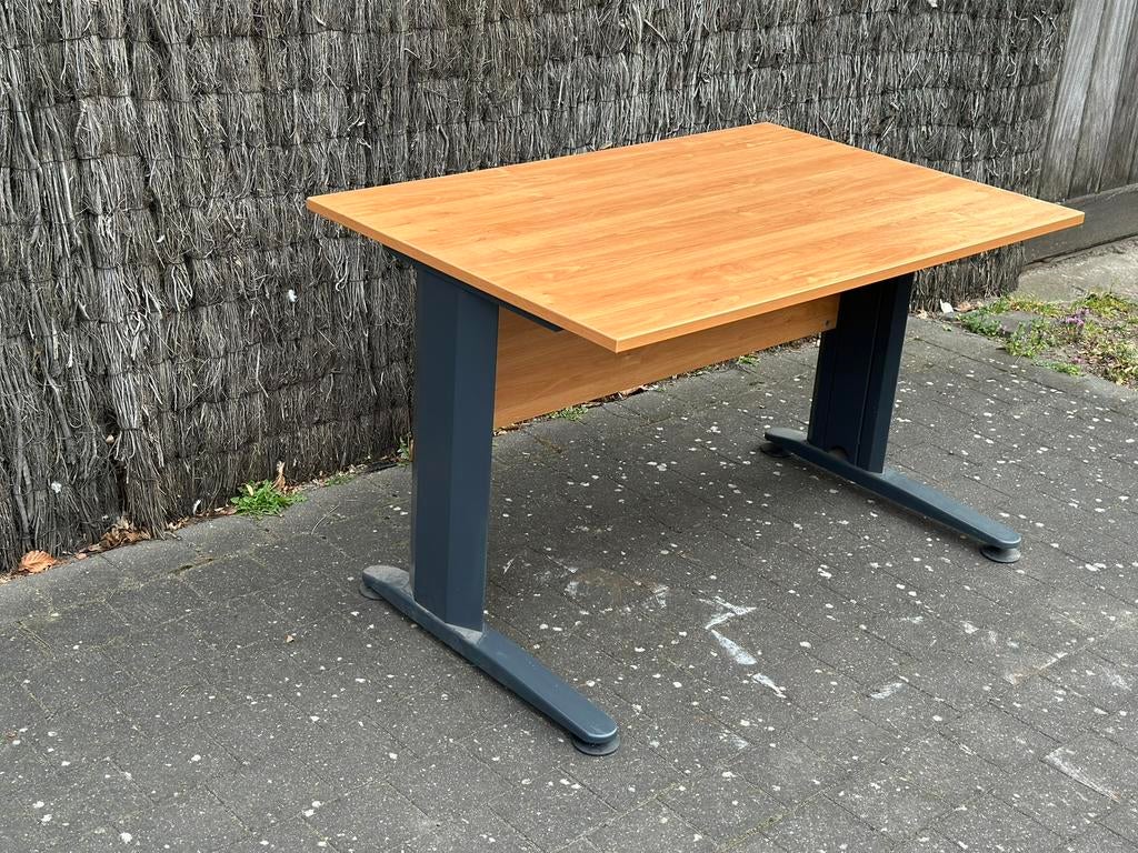 Bureau 120cm x 80cm, Huis en Inrichting, Bureaus, Ophalen