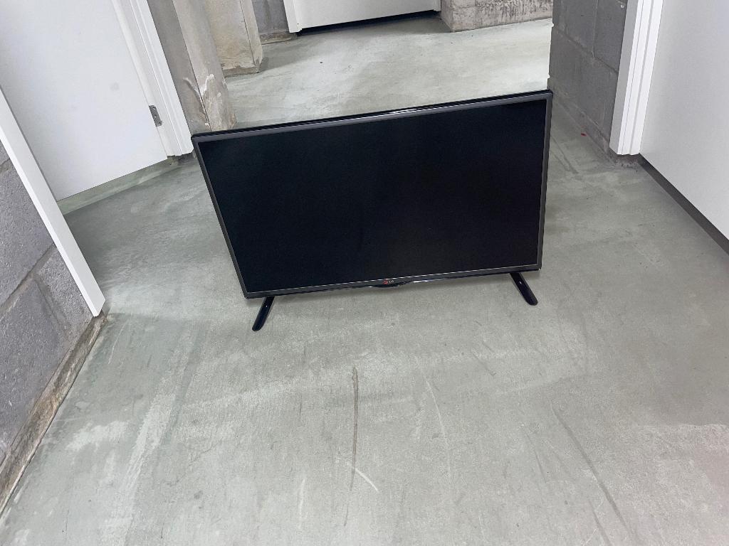 TÉLÉVISEUR HD LG LG32LB550U, TV, Hi-fi & Vidéo, Télévisions, Utilisé, LED, Full HD (1080p), LG, 100 Hz, Enlèvement