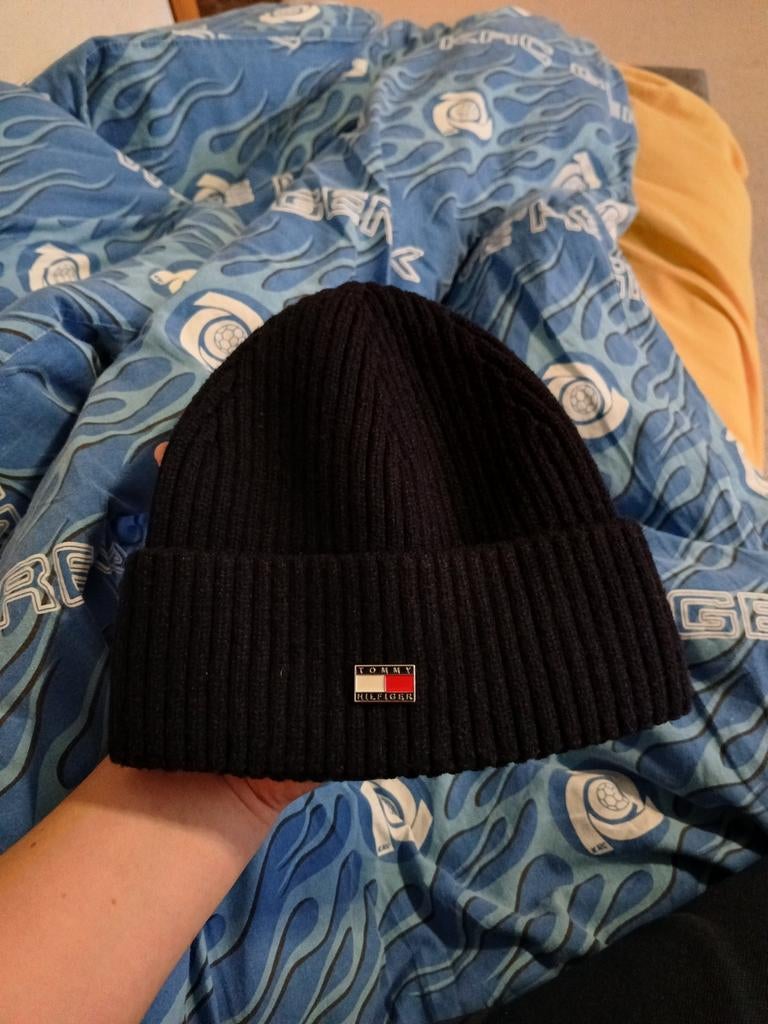 chapeau Tommy Hilfiger bleu, Neuf, Enlèvement, Tommy hilfiger, Taille 46 (S) ou plus petite