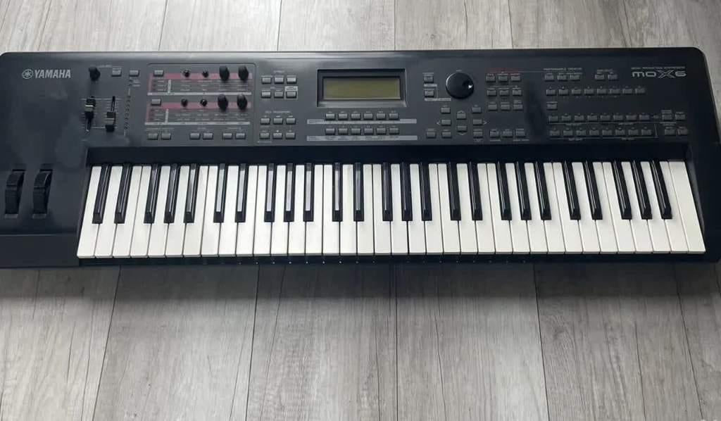 Yamaha Mox6, Musique & Instruments, Claviers, 61 touches, Enlèvement ou Envoi, Sensitif, Yamaha