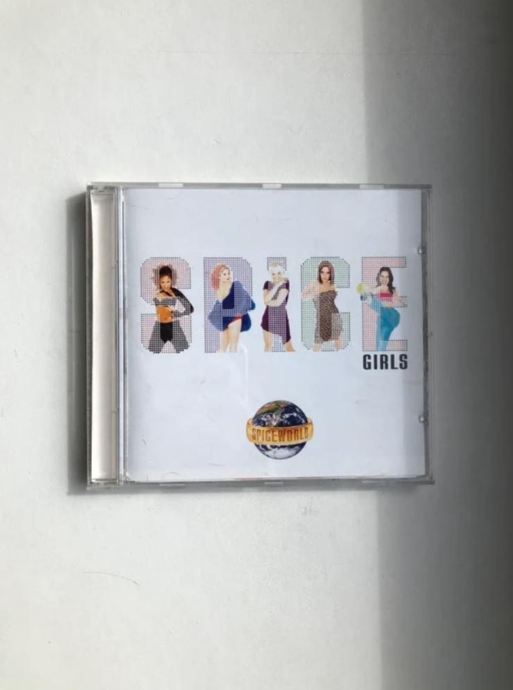 Spice Girls - Spice World (cd), Envoi, Comme neuf