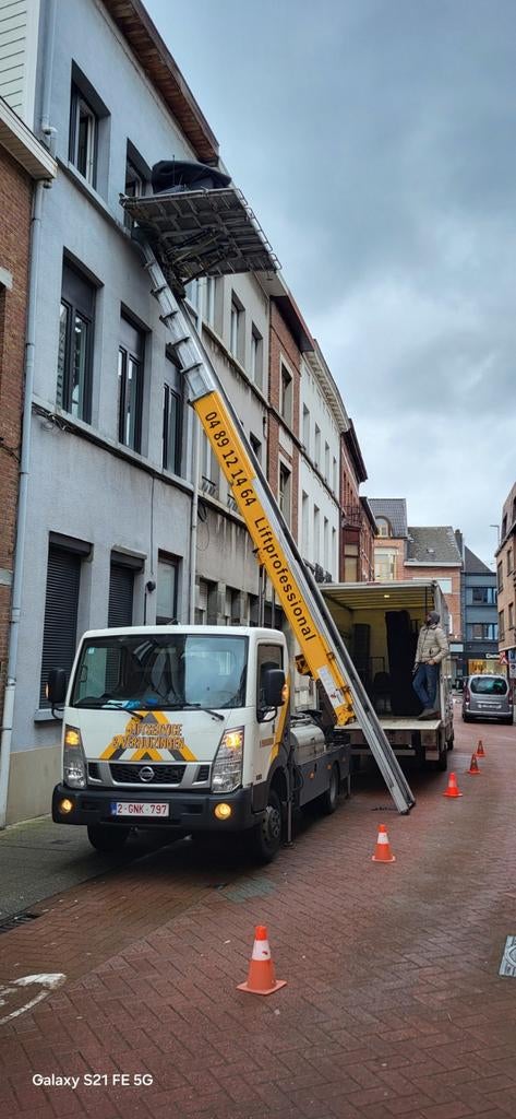 Verhuislift en camionet te huur 100eur per uur promotie, Ophalen of Verzenden