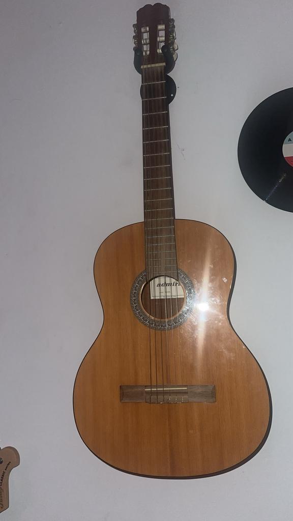 Admira spaans klassiek gitaar! Met zak, Muziek en Instrumenten, Ophalen, Zo goed als nieuw