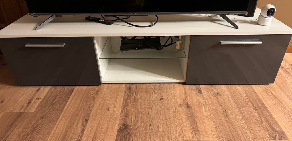 Tv meubel, Ophalen, Zo goed als nieuw