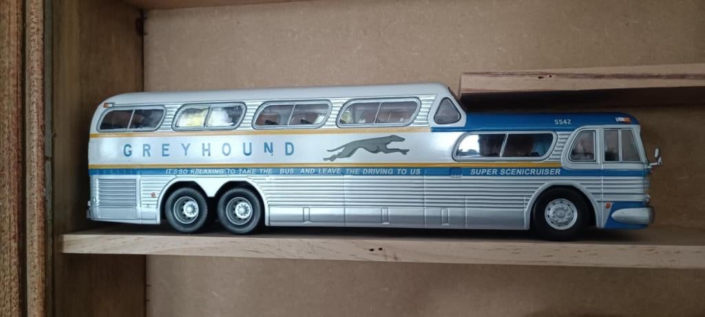 miniature 1/43, Envoi