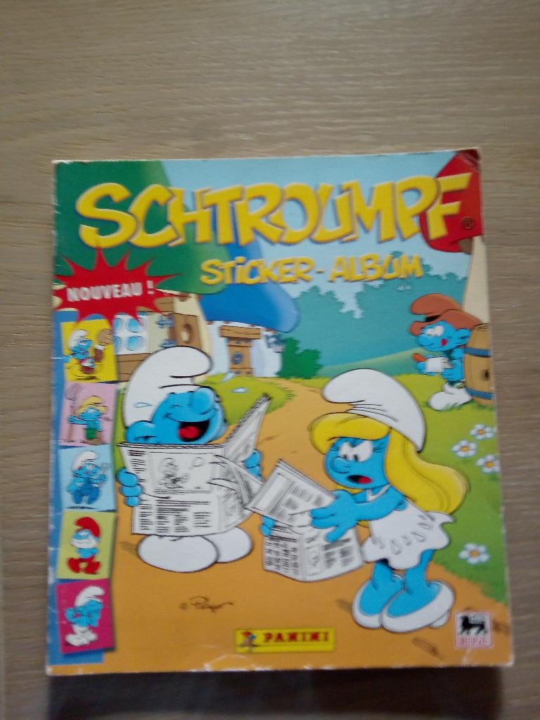 Schtroumpf Sticker-album (Panini/Delhaize 2008 - complet)., Collections, Schtroumpfs, Comme neuf, Autres types, Différents Schtroumpfs