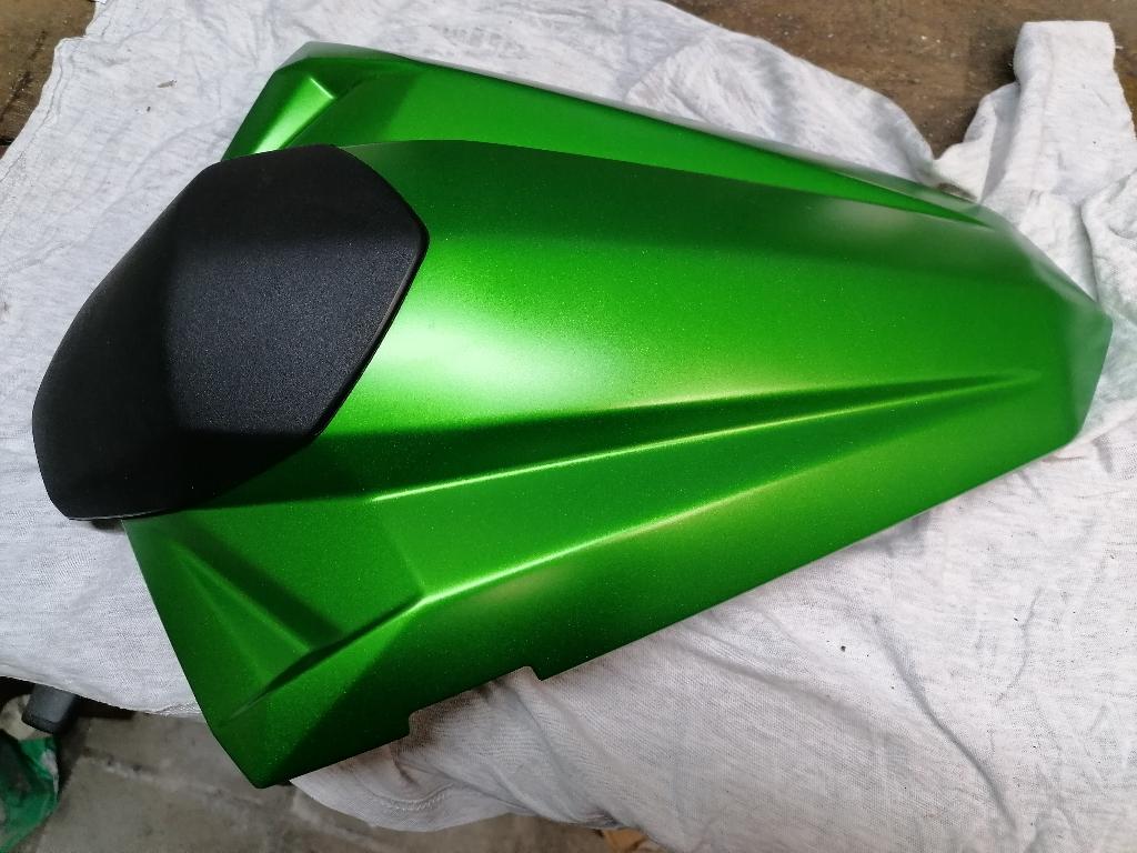 KAWASAKI NINJA 300 R / Z300 2013 - 2017 Capot de Selle origi, Enlèvement, Neuf