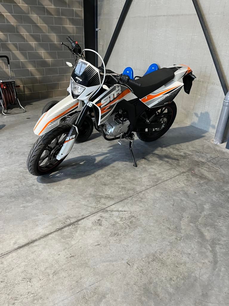 Supermoto 125cc 4 takt, Fietsen en Brommers, Brommers | Honda, Ophalen, Zo goed als nieuw, 5 versnellingen, 125 cc