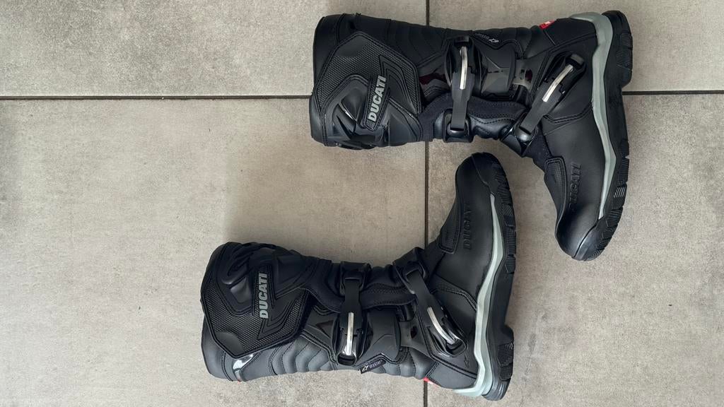 Bottes moto Ducati atacama 42, Particulier