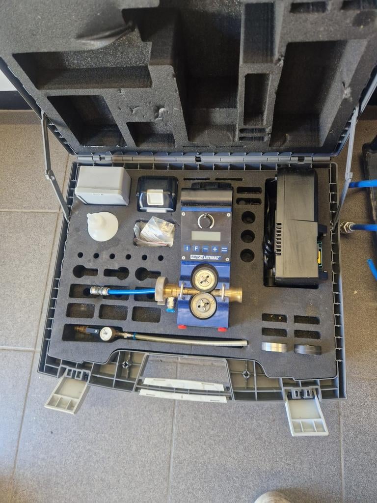 Blaastoestel met compressor en haspelwagen(bobijnhouder), Ophalen