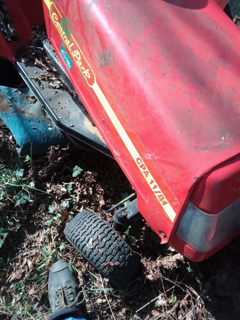 Lot 1 tracteur tondeuse pour pièces ou bricoleur.., Jardin & Terrasse, Tondeuses autoportées, Enlèvement