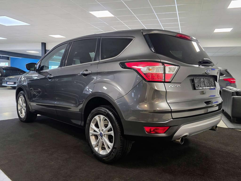 Ford Kuga Kuga 1.5 TDCi Business Edition S/S (bj 2017), Voorwielaandrijving, 4 cilinders, 120 pk, Leder