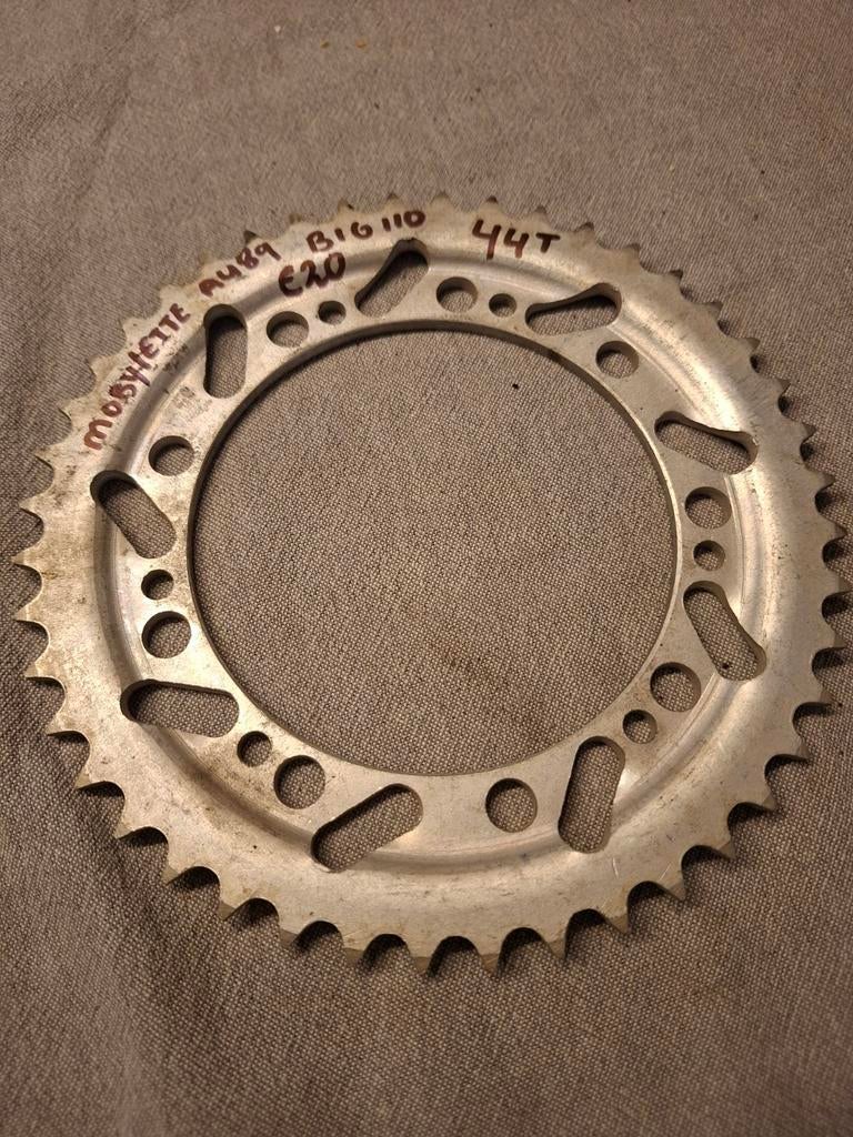 Achtertandwielen NOS Peugeot Mobylette GRIMECA PRANAFA etc, Ophalen of Verzenden, Batavus