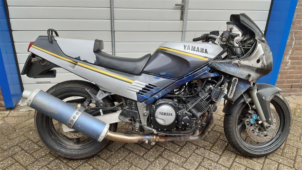 Yamaha FZ750 uit 1992 kompleet in onderdelen, Ophalen, Gebruikt