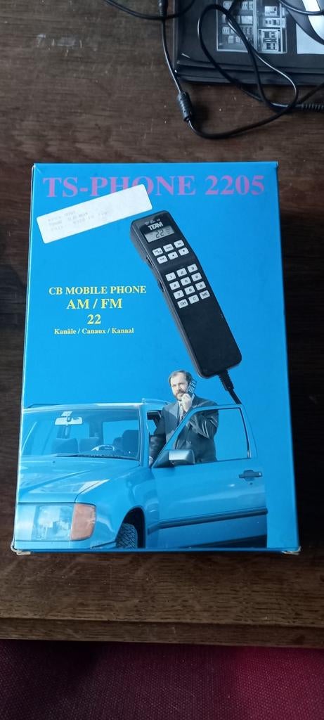 CB mobiele telefoon TS PHONE 2205/22 ch en 40 ch, Telecommunicatie, Zenders en Ontvangers, Ophalen of Verzenden, Zo goed als nieuw