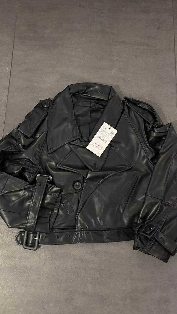 Veste trench simili cuir noir, Enlèvement ou Envoi, Neuf, Taille 38/40 (M), Noir