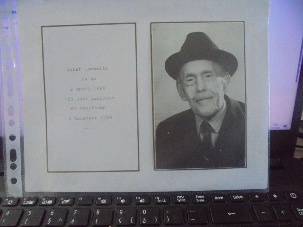 dp 100 jarige - Jozef Lenaerts, Verzamelen, Bidprentjes en Rouwkaarten, Ophalen of Verzenden, Bidprentje