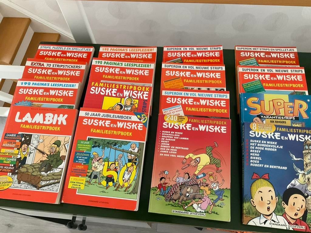 Lot familiestripboeken, Boeken, Ophalen, Zo goed als nieuw