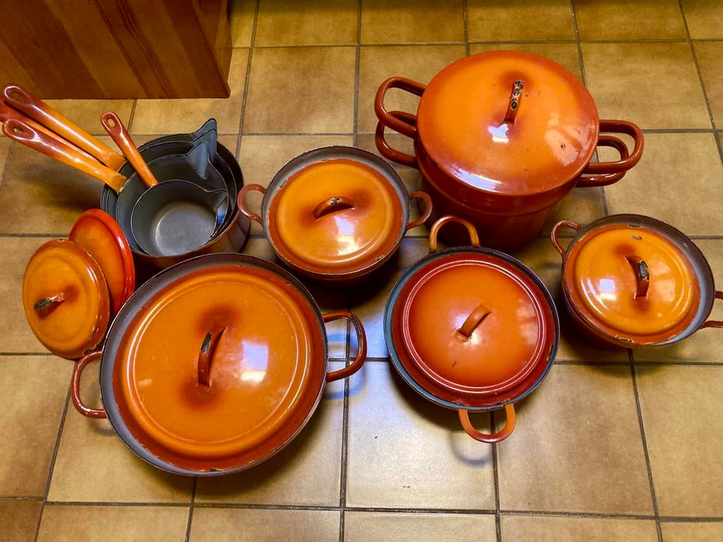 Emaille Potten en sauspannenset van het merk Ultra, Huis en Inrichting, Ophalen of Verzenden, Gebruikt, Overige materialen, Pannenset