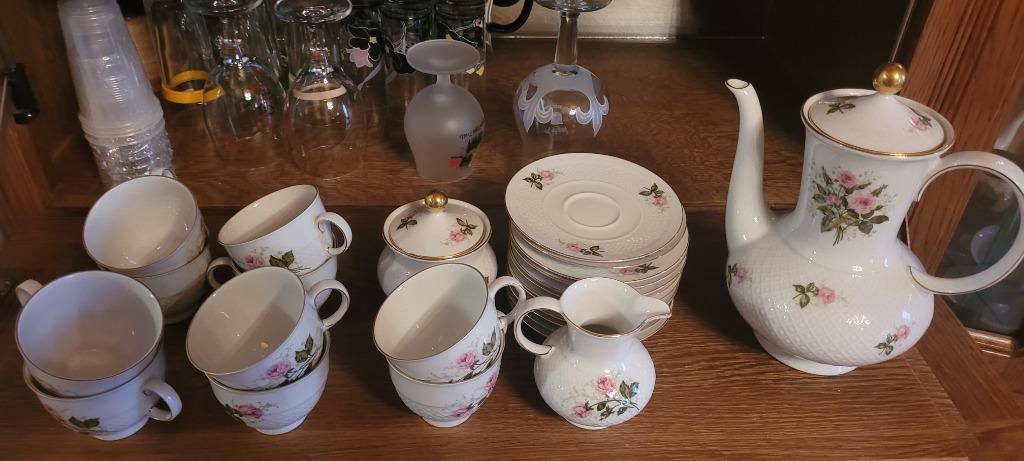 Service en porcelaine Annabelle Bavaria Motif Rose, Enlèvement